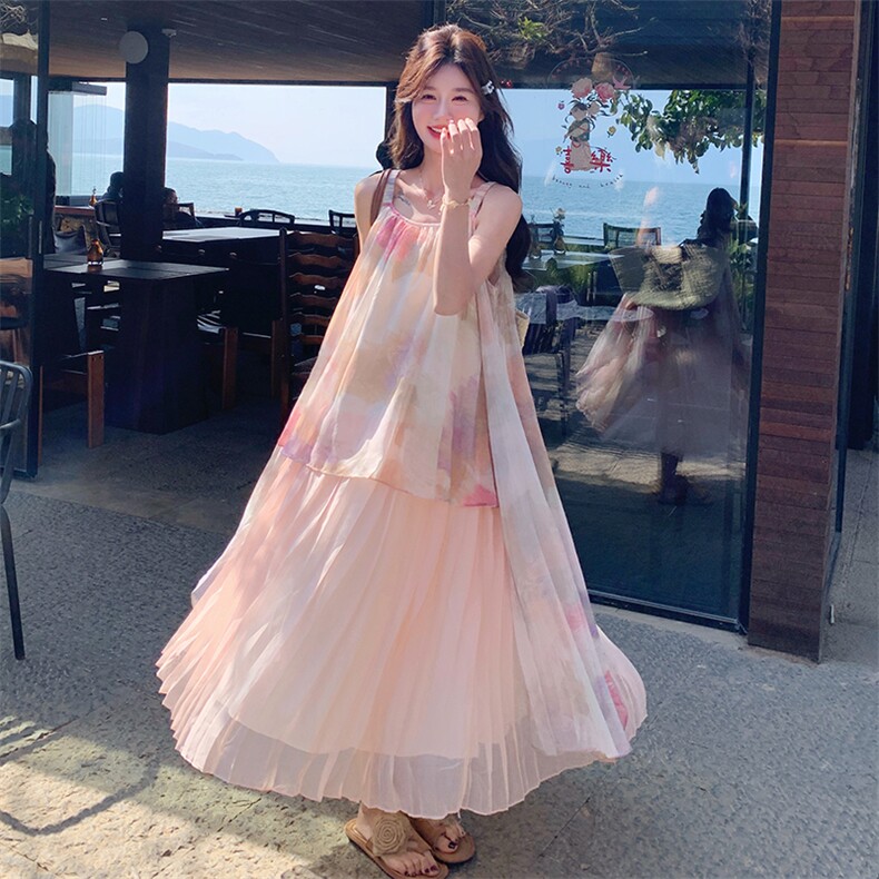 百褶吊带显瘦连衣裙女夏无袖网纱海边长裙小众设计感图片