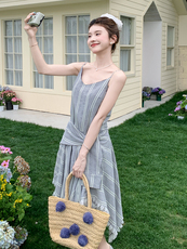 条纹流苏扭结吊带连衣裙女夏季2025新款法式度假风露背不规则长裙，女装连衣裙，浙宝220