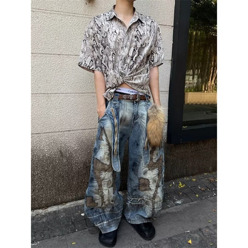W10143-P98 网图现货 重磅高街设计乱针刺绣弯刀牛仔裤潮流日系图片