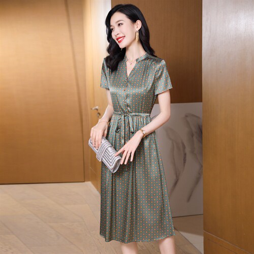 重磅真丝连衣裙桑蚕丝女2025夏季新款高档印花大码红色系带衬衫裙，女装连衣裙，阿舍尔精品