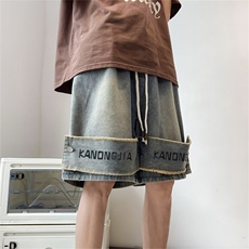 黄泥色