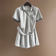 欧货时尚套装裙女夏季新款显瘦刺绣小马Polo领短袖上衣裤裙两件套，女装套装/套裙，2C310