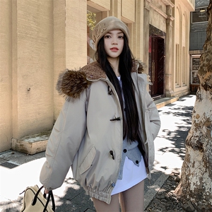 A581-P128 2025冬季牛角扣大毛领连帽棉服外套中长款派克服图片