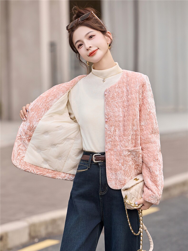 现货2025新新中式羽绒服女短款款冬复古盘扣白鸭绒外套,女装羽绒服,仟媚宠