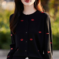 拼色圆领精纺羊毛针织开衫女圆领刺绣长袖毛衣宽松小个子外套上衣，女装针织衫/毛衣，片语羊绒