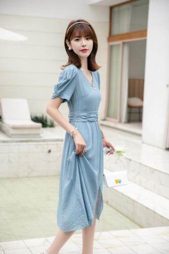 夏季新款人鱼尾气质开叉蓝色连衣裙，女装连衣裙，水锦红