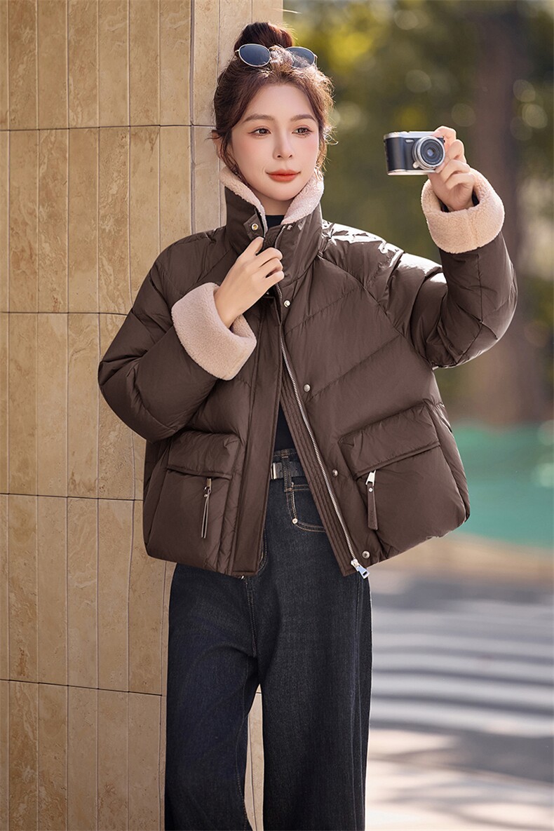 90绒。三年不下架。时尚羊羔毛拼接翻领短款羽绒服外套,女装羽绒服,E百度