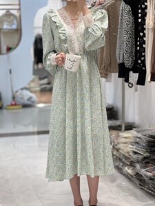 夏季拼蕾丝碎花连衣裙，女装连衣裙，格瑞琪