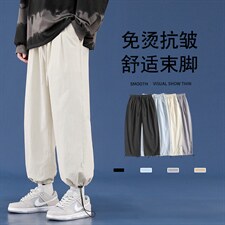 深灰色