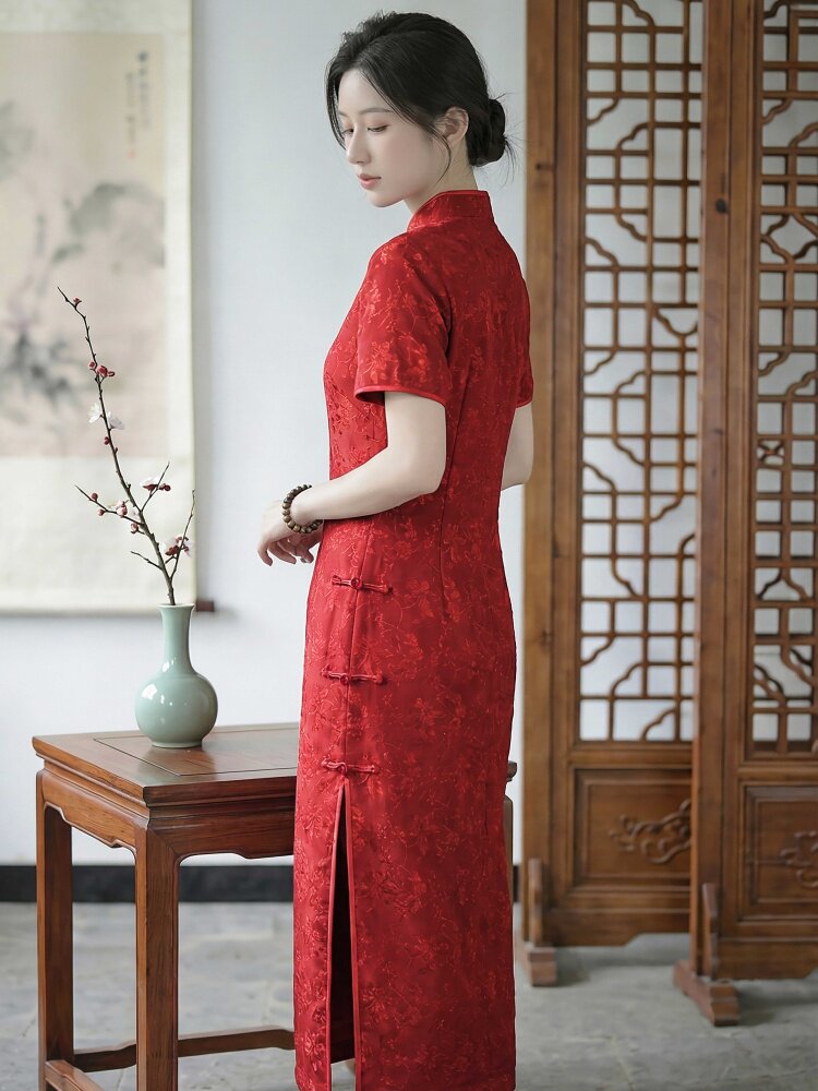 2026年夏季气质时尚修身显瘦民族风旗袍中长裙,女装汉服/婚纱/旗袍/礼服,媚琳依坊