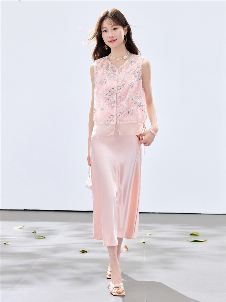 夏季新款现货！2026洋气时尚重工刺绣花马甲+珍珠吊带长裙套装女,女装套装/套裙,央宝儿
