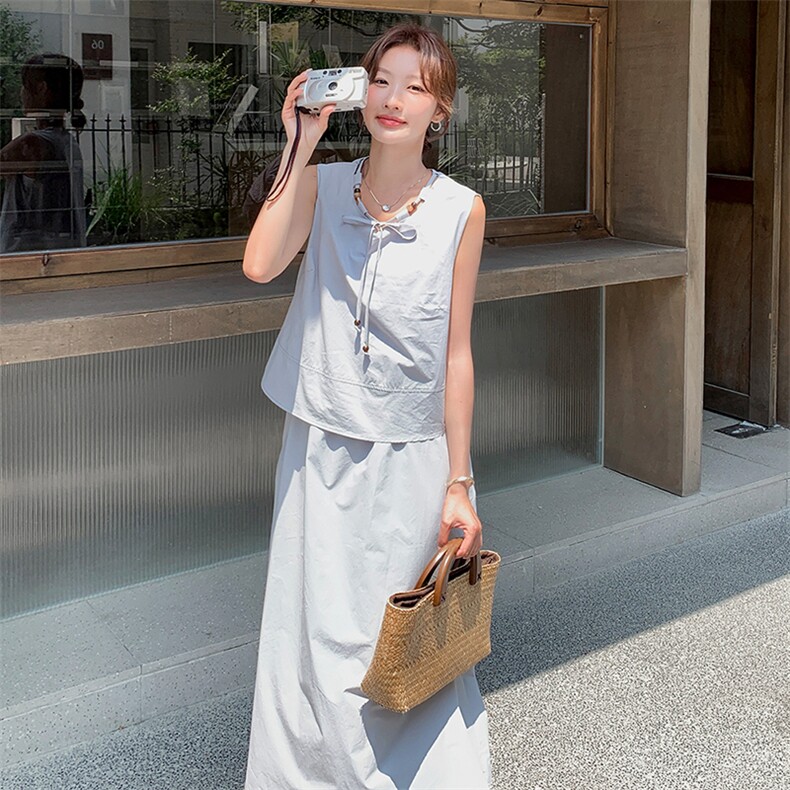 清冷系文艺风假两件无袖背心连衣裙女夏2025新款气质套装连身长裙，女装连衣裙，浙宝305