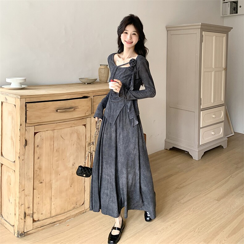 纯欲风扎染设计感立体花朵飘带长袖打底衫大裙摆套装裙显瘦连衣裙，女装套装/套裙，浙宝220A