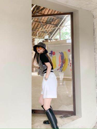 洋气亮片T百搭款，女装，Alissa Lin