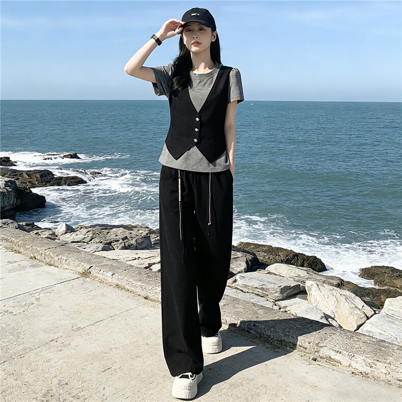 高级时尚休闲运动套装女夏新款圆领马甲假两件短袖上衣长裤两件套,女装套装/套裙,江南