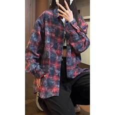 红色