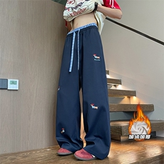 藏青色