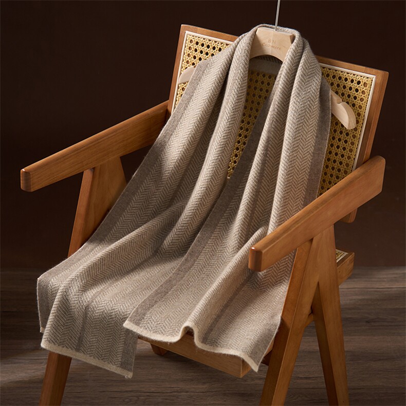 2025年秋季时尚百搭通勤简约休闲围巾，围巾，百纳羊绒