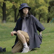藏青色