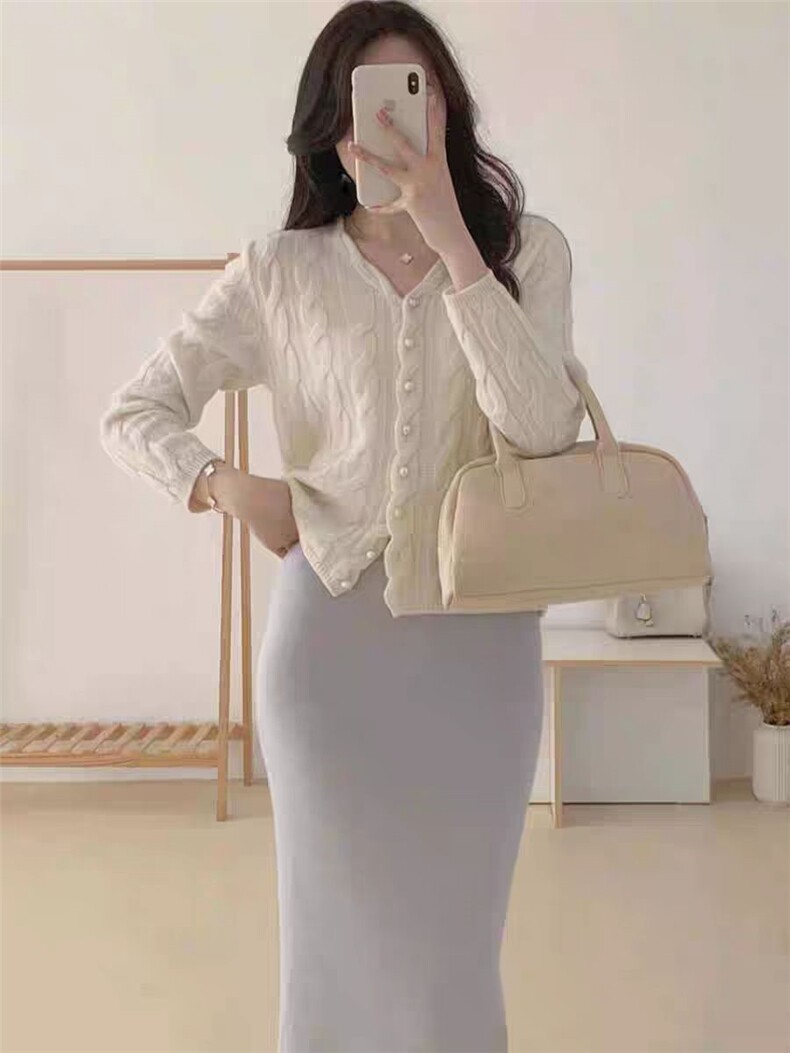 2025秋冬百搭麻花珍珠扣v领开衫针织衫，女装针织衫/毛衣，米咔羊绒