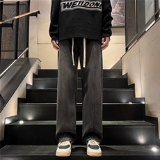 黑灰色