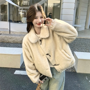 杏色奶fufu软糯羊羔毛短外套女2026冬新款90白鸭绒暖加厚皮毛一体图片