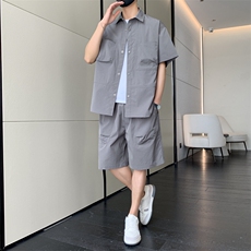 浅灰色
