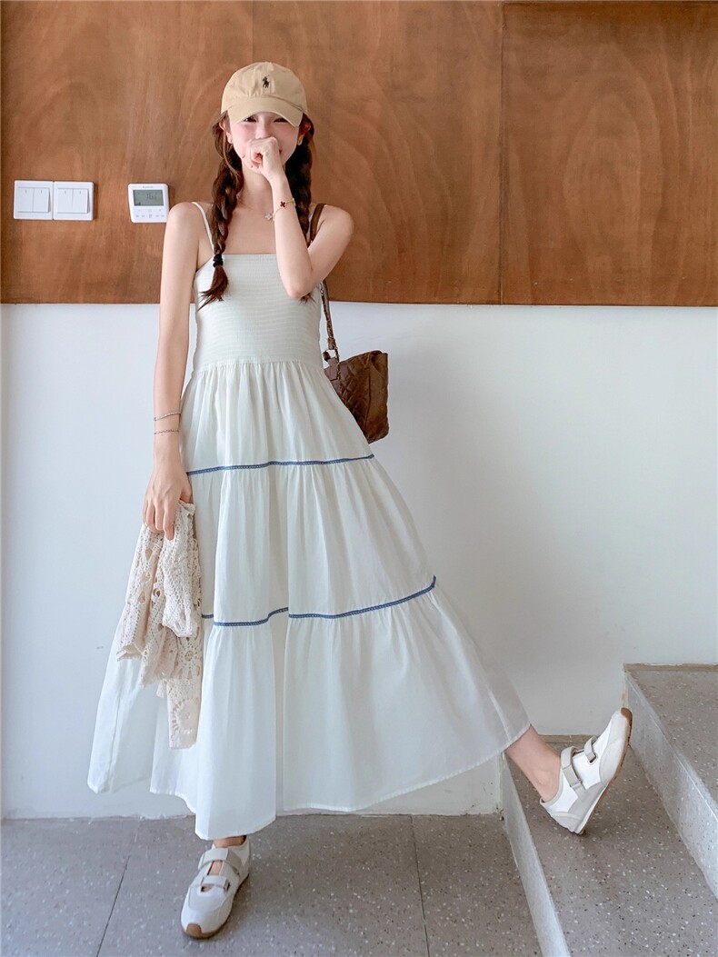2025减龄度假风套装女夏镂空罩衫米白色吊带裙两件套,女装套装/套裙,2C187