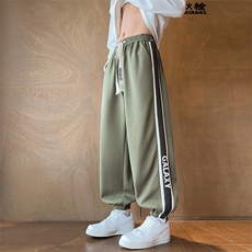 绿色