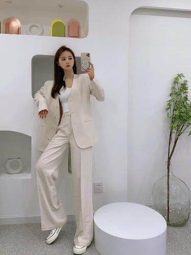 西装套装，女装西装，杏花