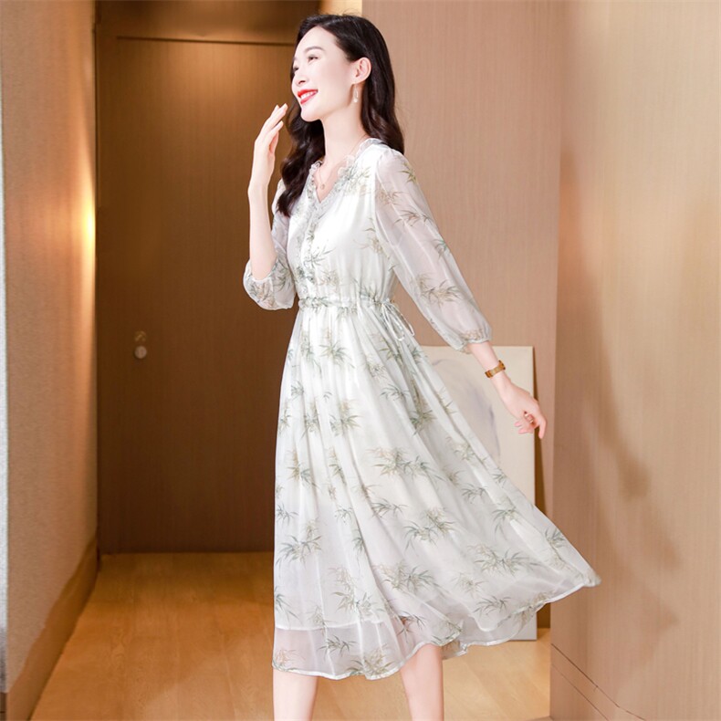 妈妈气质V领白色真丝连衣裙女春夏2025新款海边度假显瘦桑蚕丝裙,女装连衣裙,阿舍尔精品