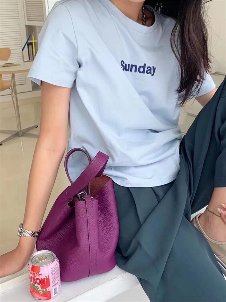 【】字母烫图T恤，女装T恤，里奈(5F)