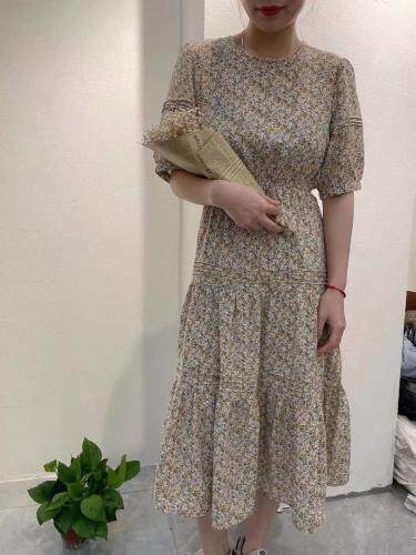 花色连衣裙，女装连衣裙，一点点