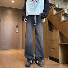 黑灰色