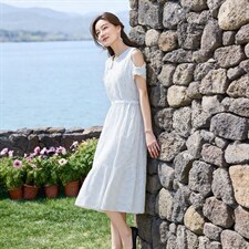 气质连衣裙2026夏季新款收腰显瘦高端时尚减龄遮肚显瘦中长款裙子，女装连衣裙，超越