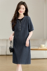 夏季薄款短袖牛仔连衣裙女2025新款妈妈宽松显瘦遮肚大码休闲裙子，女装连衣裙，韩派