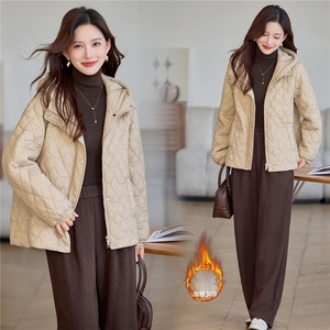 现货纯色短款棉衣棉服女图片
