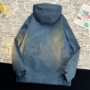 时尚户外冲锋衣女新款三合一摇粒绒防风防水外套男秋冬登山服夹克图片