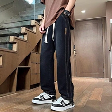 黑灰色