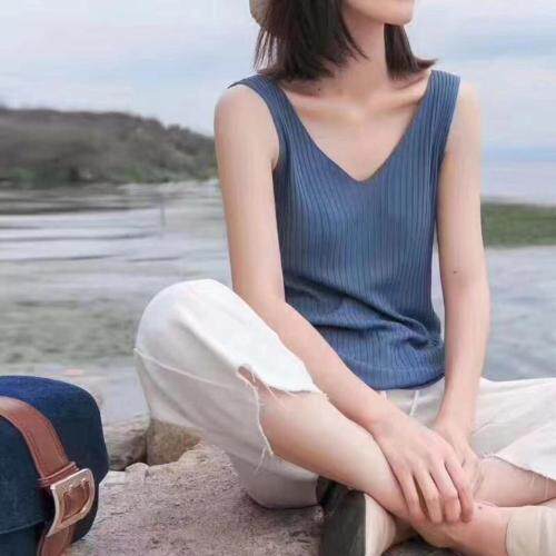 专业曲珠冰麻前后V领竖坑条背心，女装背心吊带，搜尚