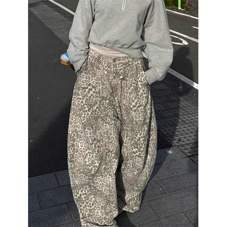 WE1640-P55复古豹纹弯刀牛仔裤女夏季新款街头辣妹廓形宽松拖地,男装牛仔裤,电商B323A