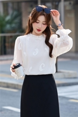 BAO现货2026春季新款时尚气质优雅立体织花减龄显瘦长袖百搭衬衣，女装衬衫，时尚俏佳人