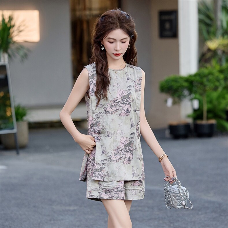独特气质穿搭新中式G风时尚防晒上衣短裤套装女2025夏季新款潮品,女装套装/套裙,意芙