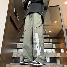 军绿色