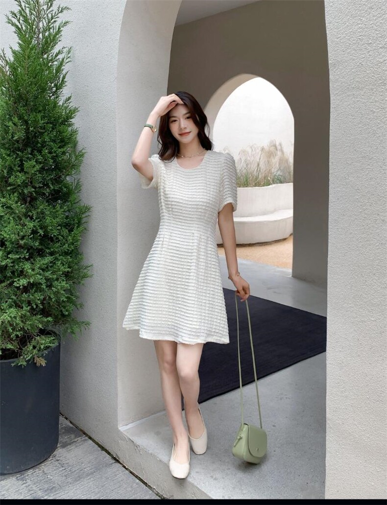 [现货]韩版蛋糕裙，三色、三个尺码，其它，依柏璐(1F)