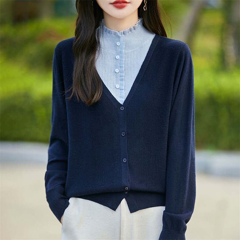 假俩件拼色半高领毛衣开衫女24秋冬新款洋气外套针织打底精纺毛衫图片