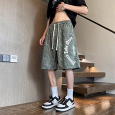 浅绿色