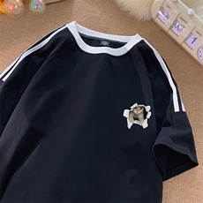黑色