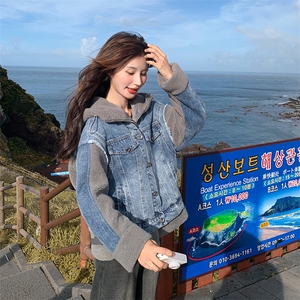 羊羔毛连帽拼接牛仔加厚派克服女冬季2024新款美式时髦机车服棉服图片