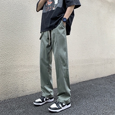 军绿色
